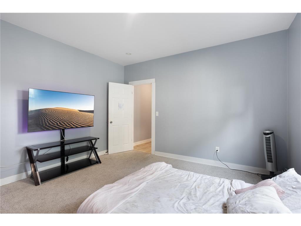 1211 Morgan Avenue N Minneapolis MN 55411 6803898 image18