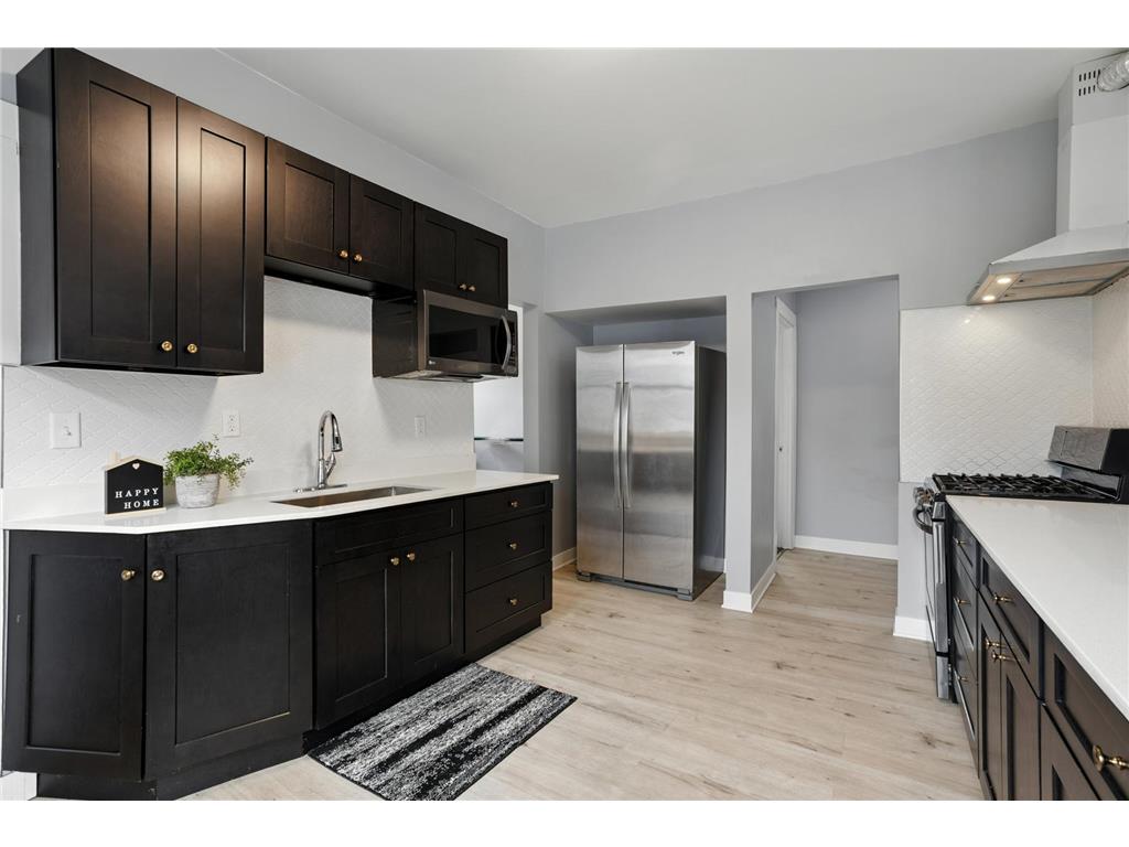 1211 Morgan Avenue N Minneapolis MN 55411 6803898 image6