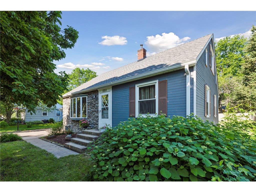 1211 Quebec Avenue N Golden Valley MN 55427 6549711 image1