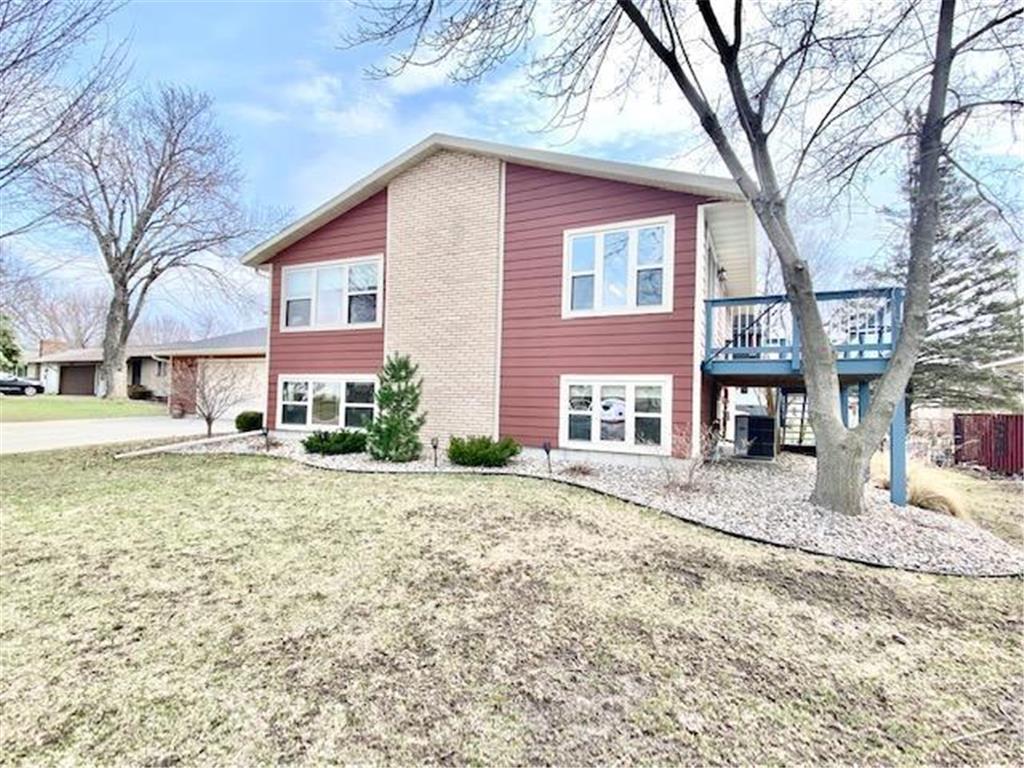 1211 S Lincoln Street Redwood Falls MN 56283 6324498 image1