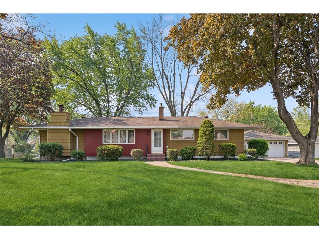 1211 W 106th Street Bloomington MN 55431 6530886 image1