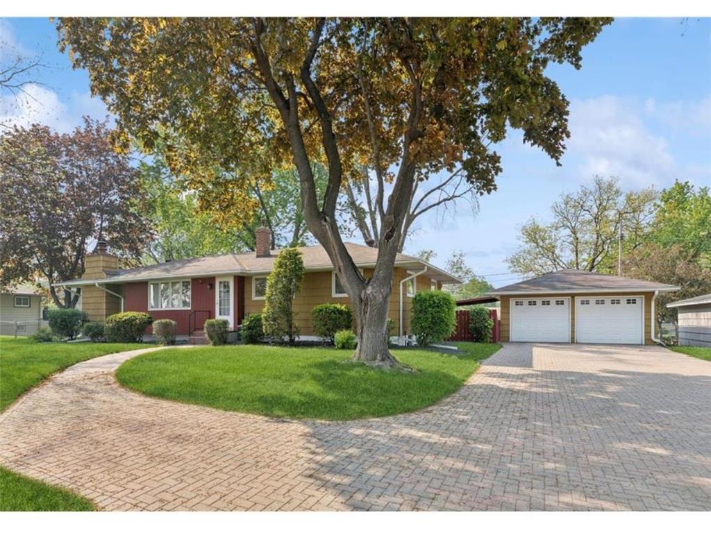 1211 W 106th Street Bloomington MN 55431 6592645 image1