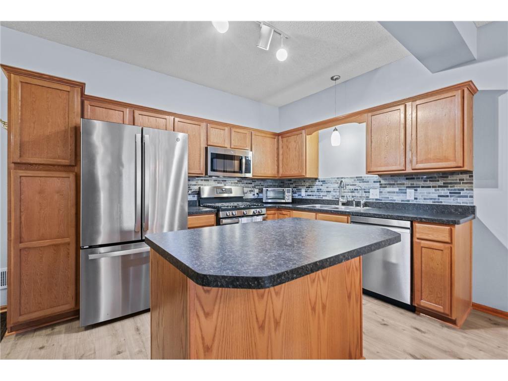 12111 Xylite Street NE #C Blaine MN 55449 7058649 image13