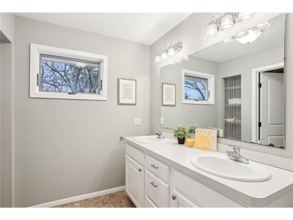 12112 W River Road Champlin MN 55316 7068197 image22