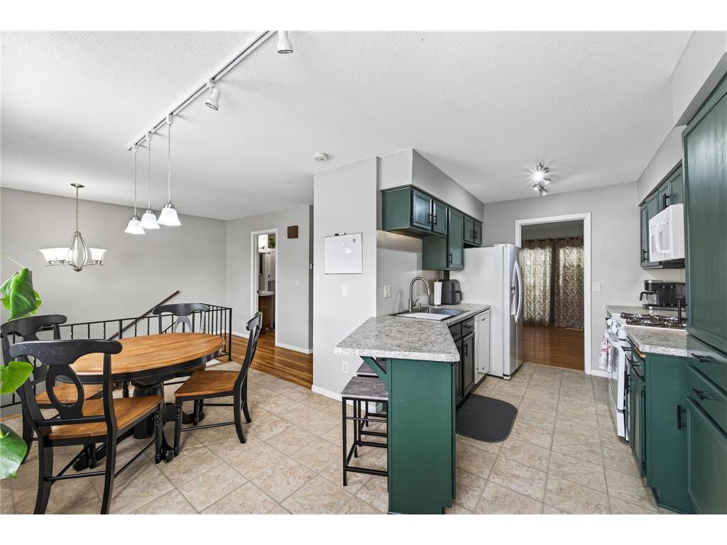 12113 Drake Street NW Coon Rapids MN 55448 7027134 image1