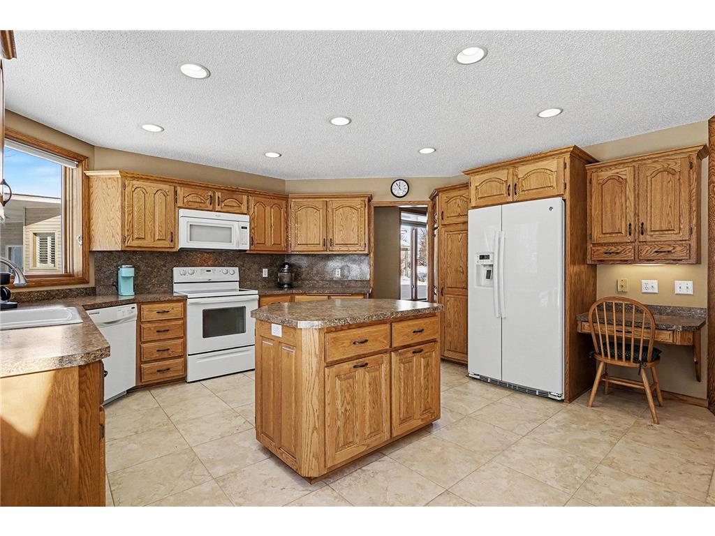 12118 Bluebird Circle NW Coon Rapids MN 55448 7013922 image11