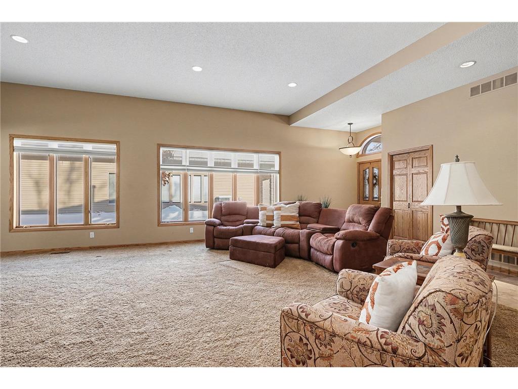 12118 Bluebird Circle NW Coon Rapids MN 55448 7013922 image5