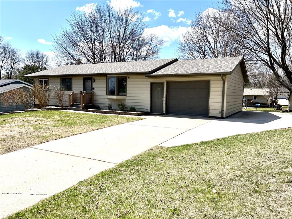 1212 12th Street SE Willmar MN 56201 6707625 image1