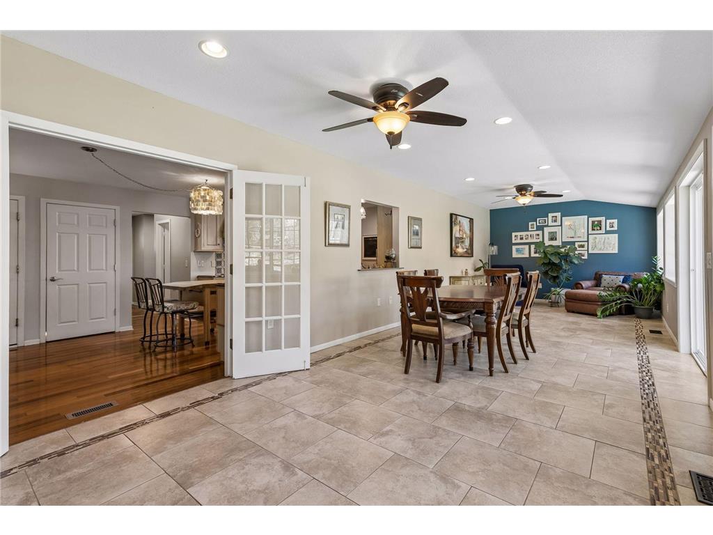 1212 Balsam Trail E Eagan MN 55123 7057743 image12