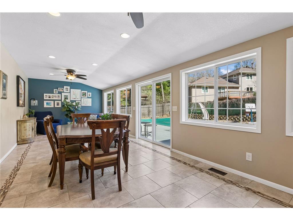 1212 Balsam Trail E Eagan MN 55123 7057743 image13