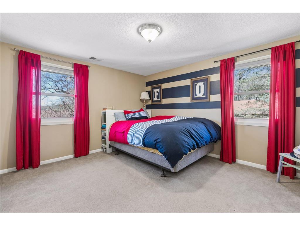 1212 Balsam Trail E Eagan MN 55123 7057743 image24