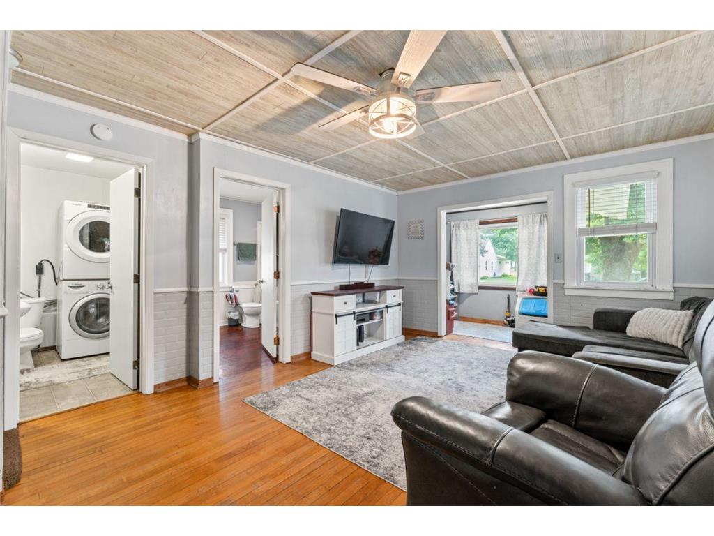 1212 S Grove Avenue Owatonna MN 55060 7011399 image6