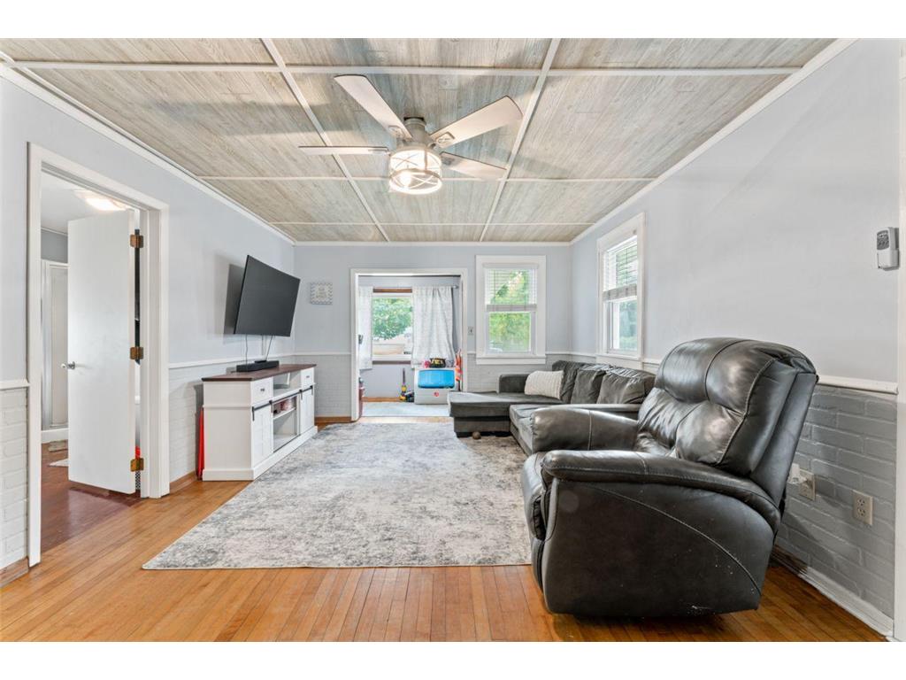 1212 S Grove Avenue Owatonna MN 55060 7011399 image7