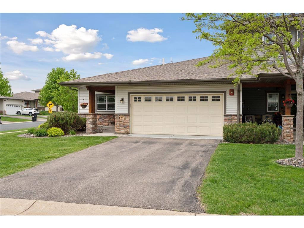 1212 Vernon Drive Carver MN 55315 6537903 image1