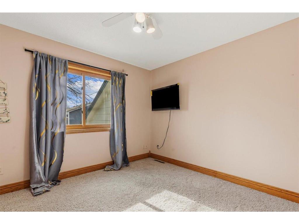 12125 Aztec Street NW Coon Rapids MN 55433 7075936 image23