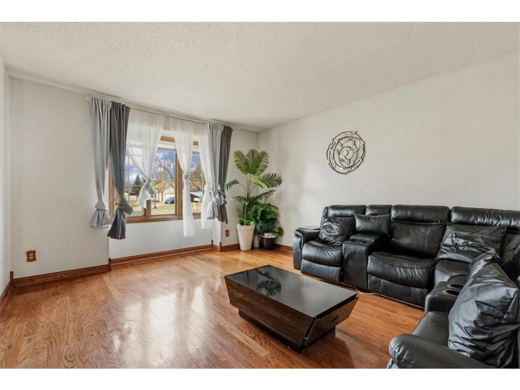 12125 Aztec Street NW Coon Rapids MN 55433 7075936 image28