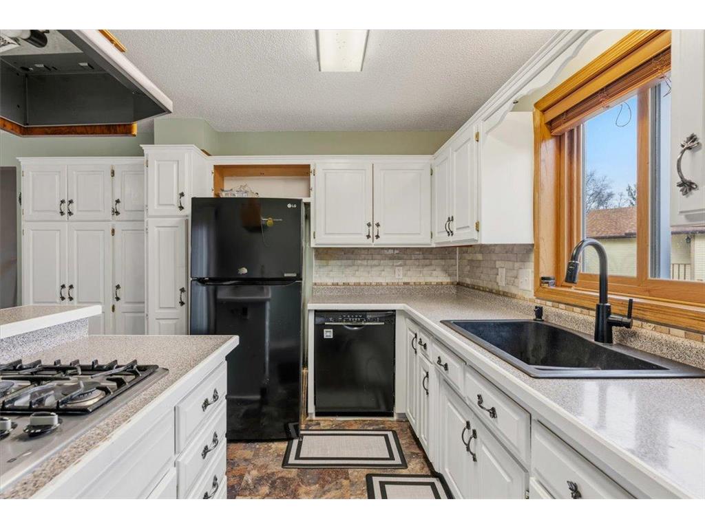 12125 Aztec Street NW Coon Rapids MN 55433 7075936 image9