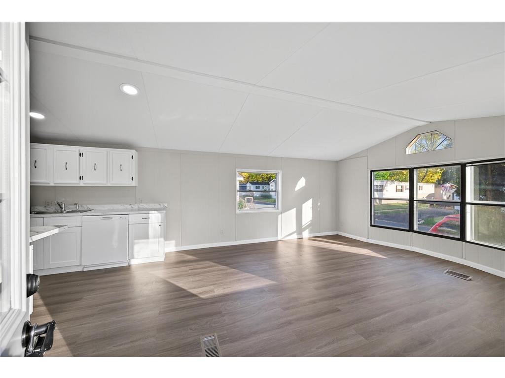 1213 96th Lane NE Blaine MN 55434 6805857 image3