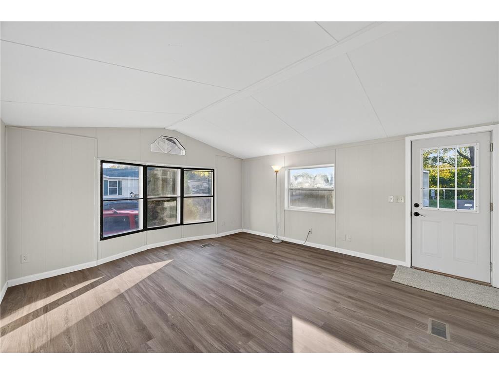 1213 96th Lane NE Blaine MN 55434 6805857 image4