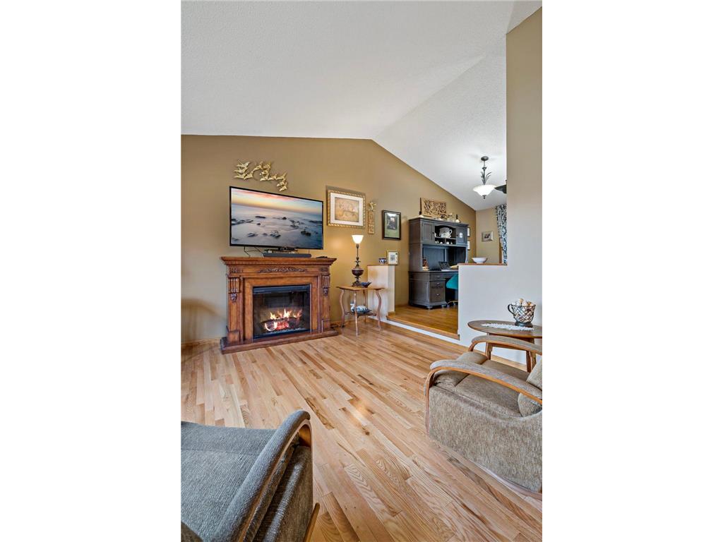 1213 Bluebill Bay Road Burnsville MN 55306 7010205 image9