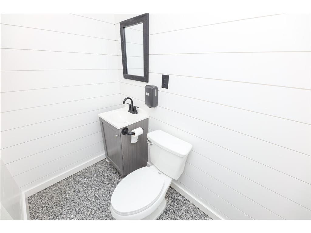 1213 Broadway Street Alexandria MN 56308 7005902 image11