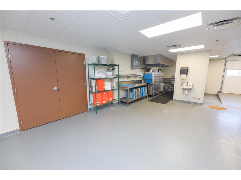 1213 Broadway Street Alexandria MN 56308 7005902 image18