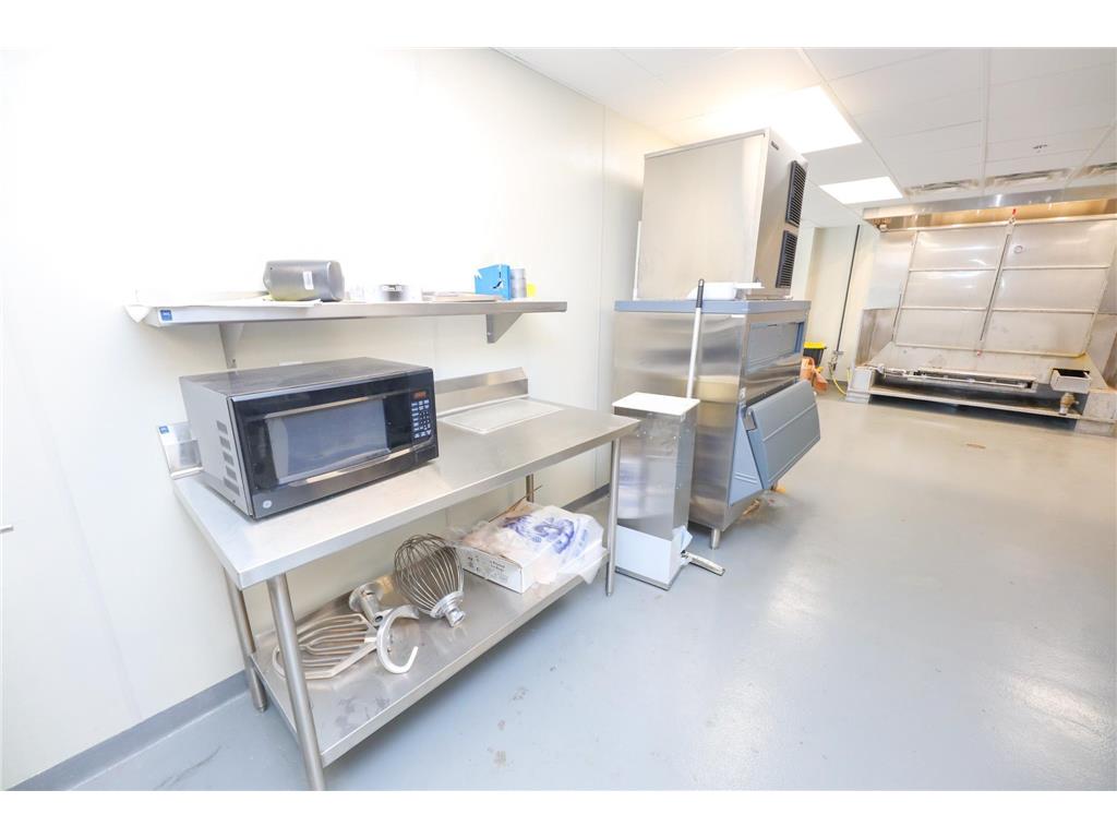 1213 Broadway Street Alexandria MN 56308 7005902 image21