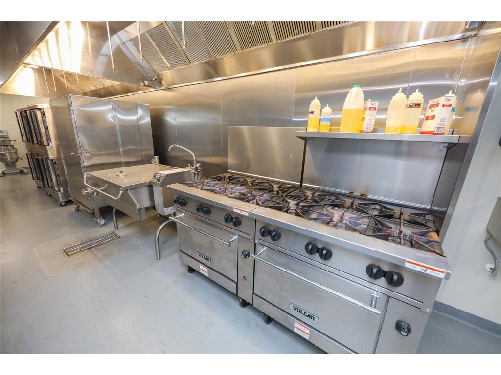 1213 Broadway Street Alexandria MN 56308 7005902 image27