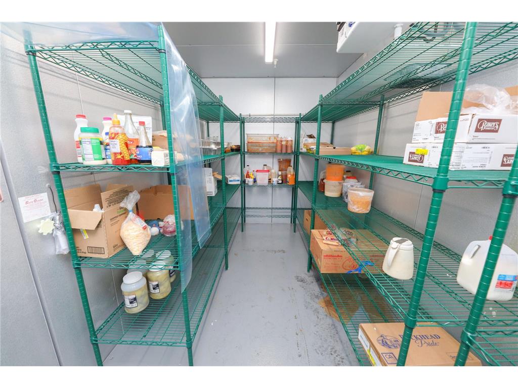 1213 Broadway Street Alexandria MN 56308 7005902 image32