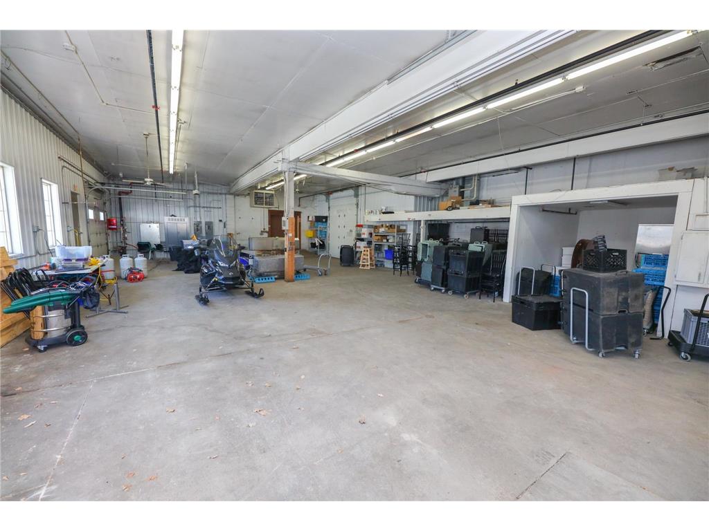 1213 Broadway Street Alexandria MN 56308 7005902 image39