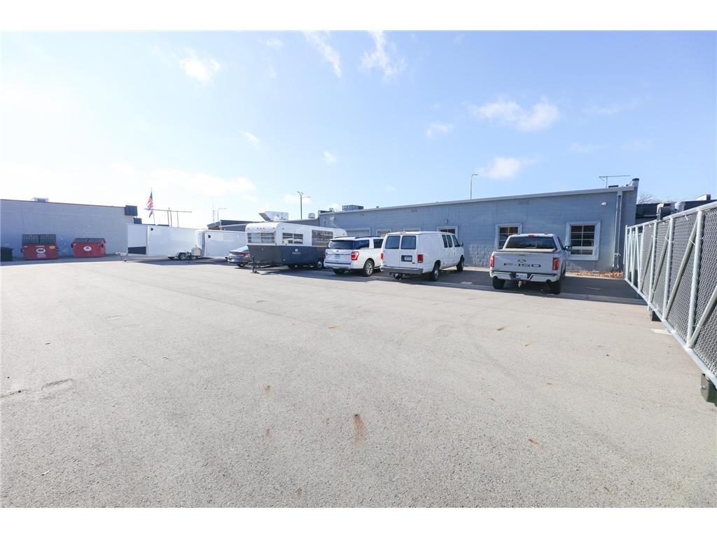 1213 Broadway Street Alexandria MN 56308 7005902 image47