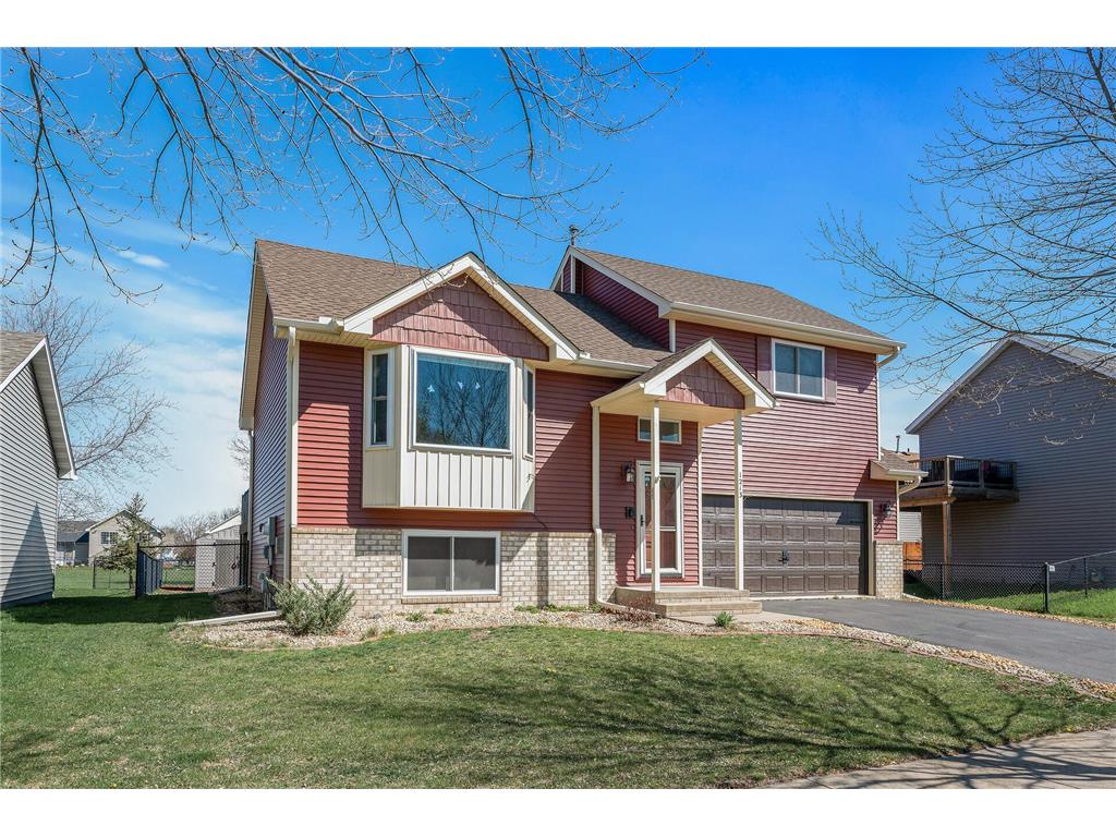 1213 Oak Street Farmington MN 55024 6513634 image1