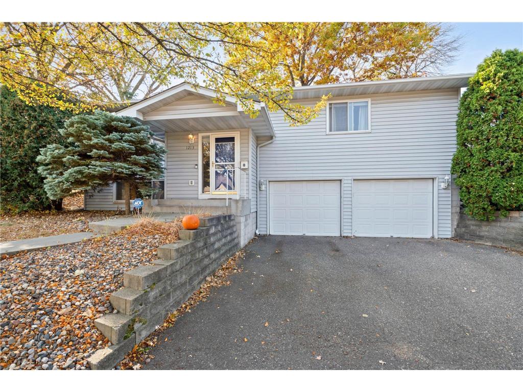 1213 Smith Avenue S, West Saint Paul, MN, 55118 | MLS: 6265788 | Edina