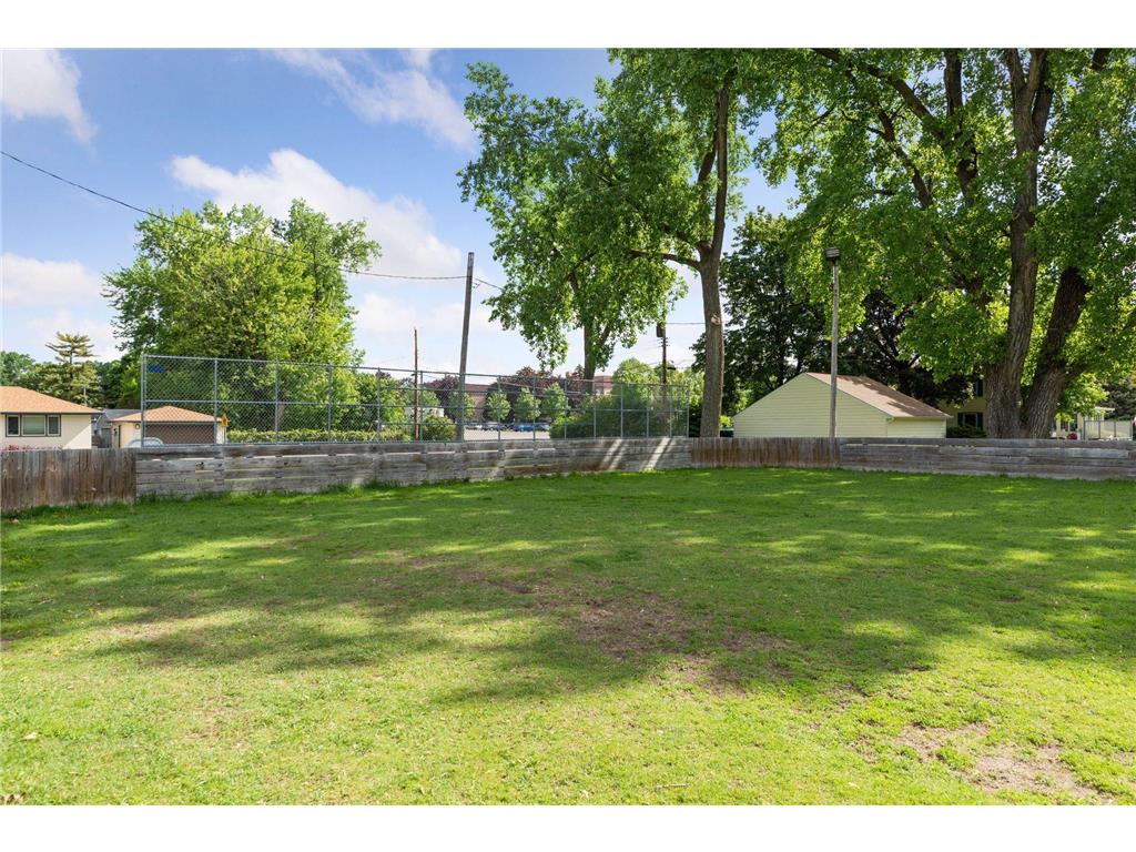 1213 Smith Avenue S West Saint Paul MN 55118 6818218 image46