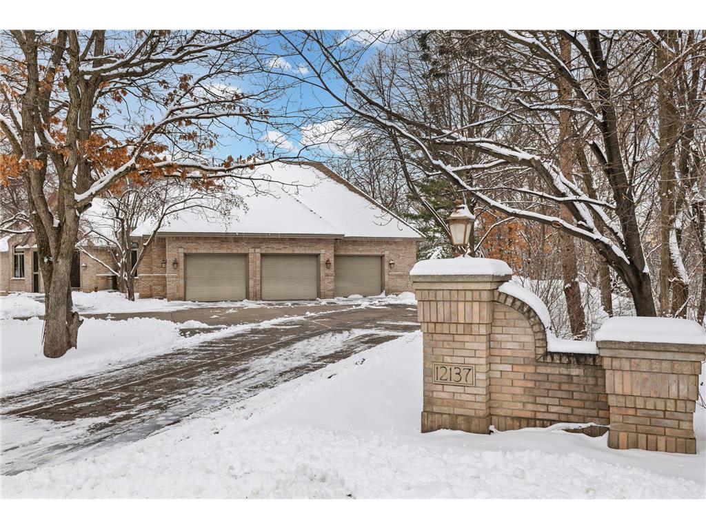 12137 Grandview Terrace Apple Valley MN 55124 7051237 image2
