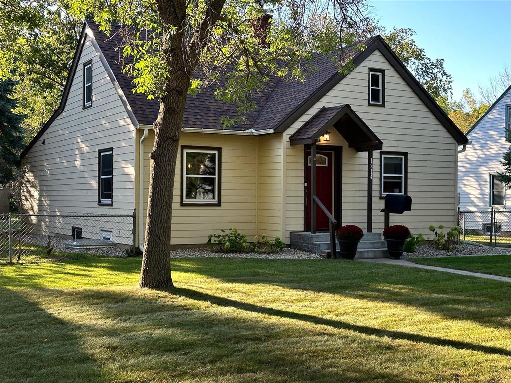 1214 Cedar Street Alexandria MN 56308 6609699 image1