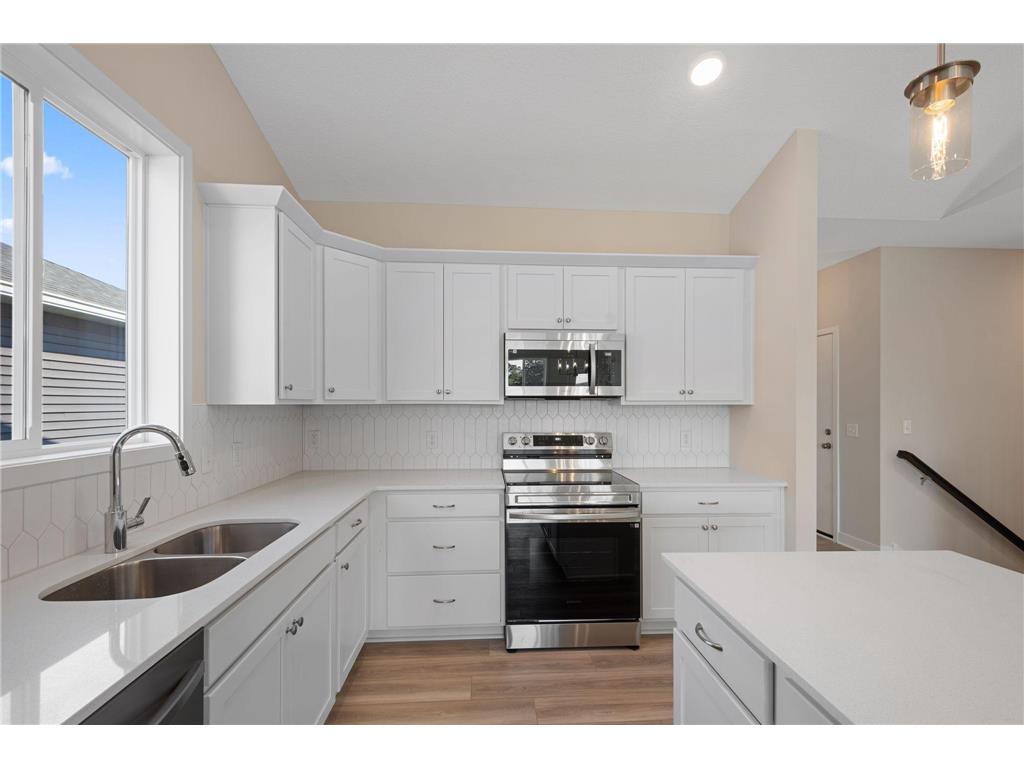 1214 Compton Avenue River Falls WI 54022 7015970 image10