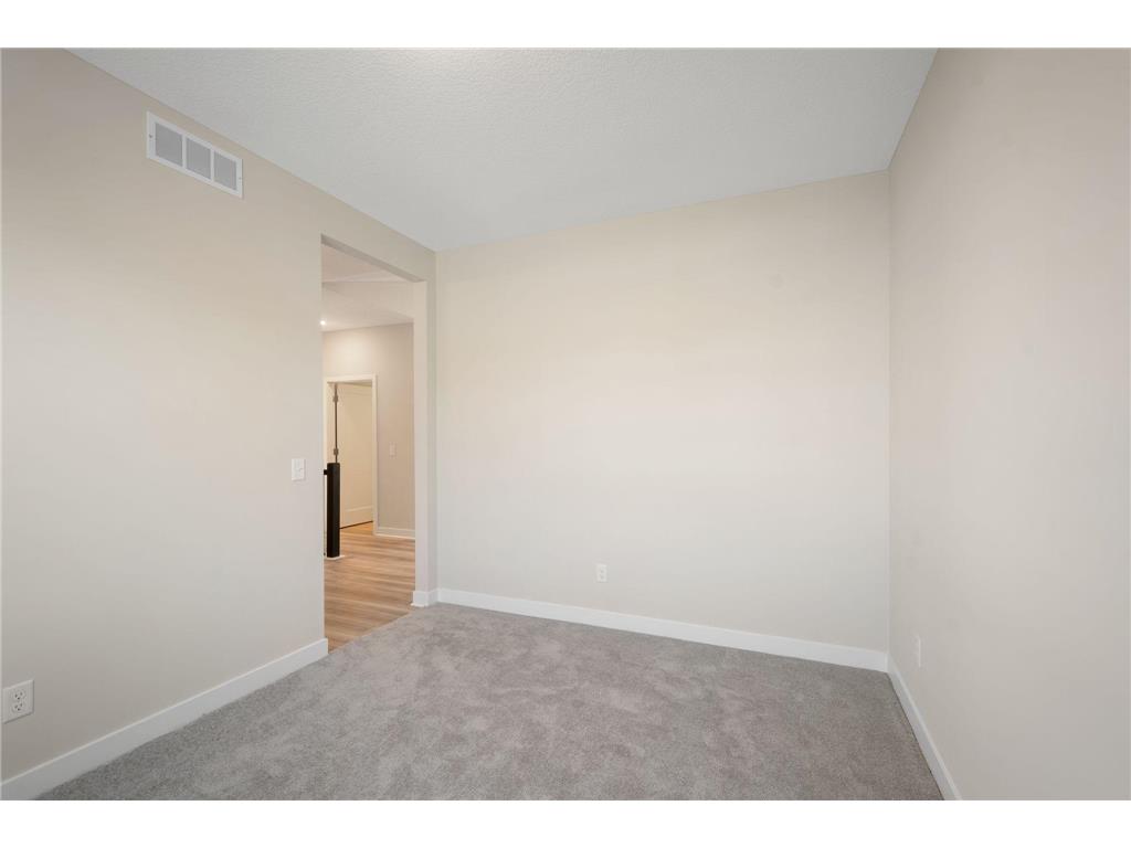 1214 Compton Avenue River Falls WI 54022 7015970 image7