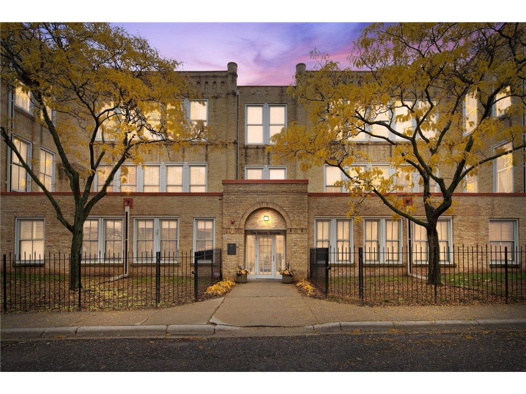 1214 Lowry Avenue N #302 Minneapolis MN 55411 6449886 image1