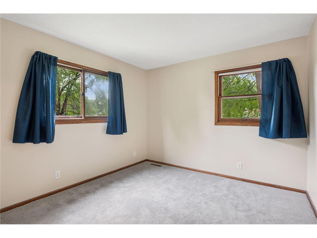 1214 Penn Avenue N Minneapolis MN 55411 7017973 image13