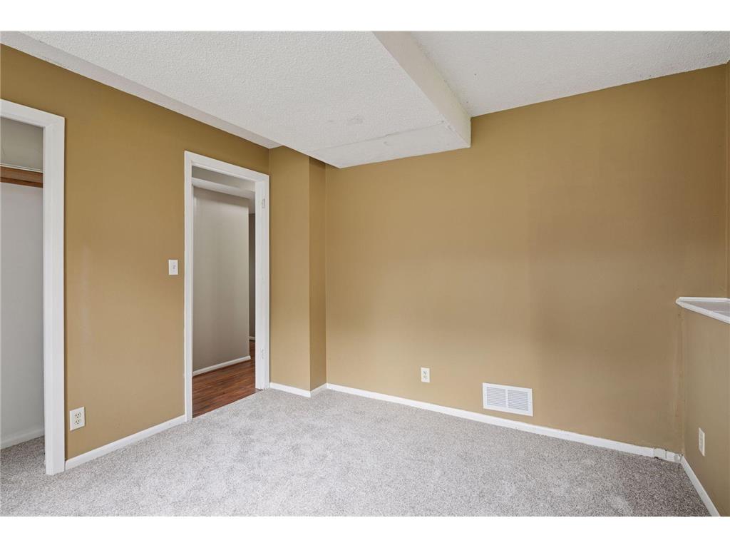 1214 Penn Avenue N Minneapolis MN 55411 7017973 image26