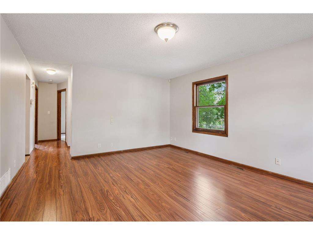 1214 Penn Avenue N Minneapolis MN 55411 7017973 image5