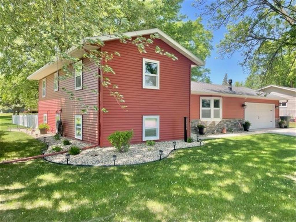 1214 S Halvorson Street Redwood Falls MN 56283 6615447 image1
