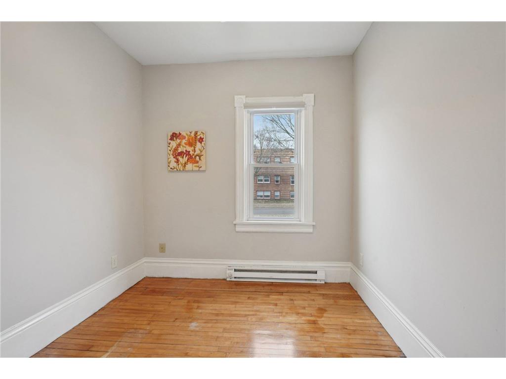 1214 Sherburne Avenue Saint Paul MN 55104 7041583 image10