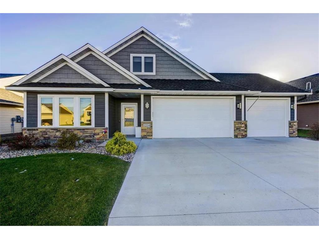 1214 Tikalsky Street SE New Prague MN 56071 7046600 image1