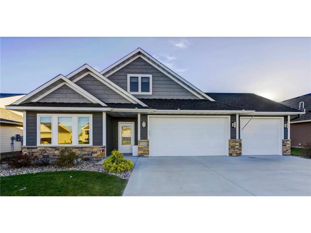 1214 Tikalsky Street SE New Prague MN 56071 7046600 image2