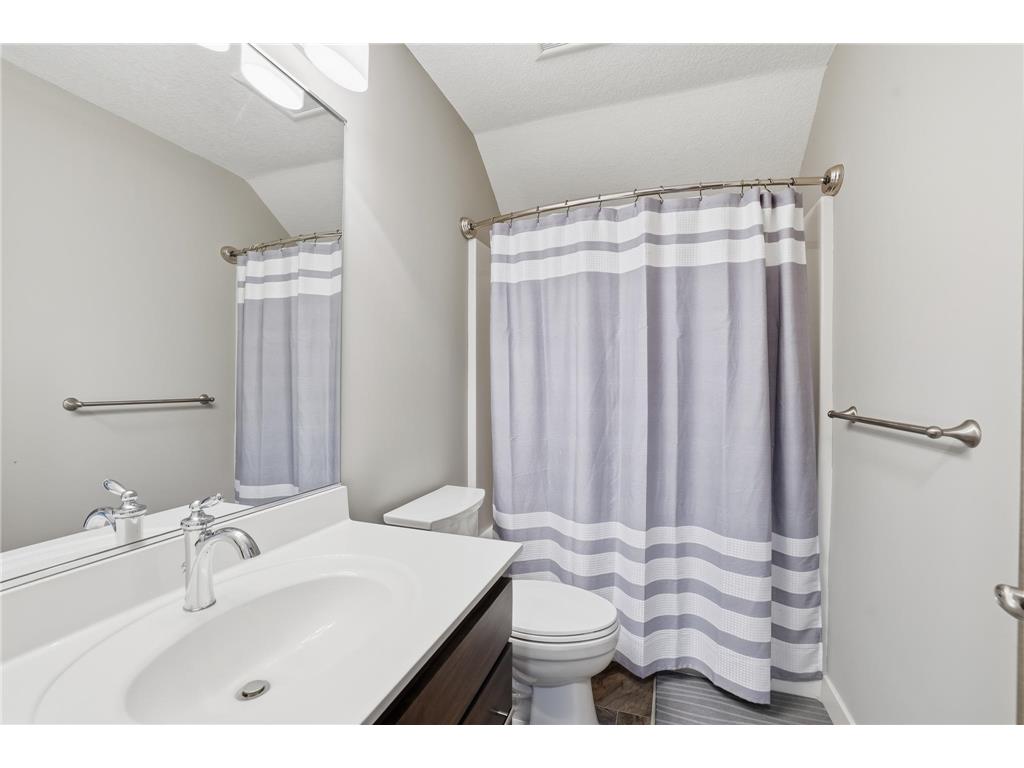 1214 Tikalsky Street SE New Prague MN 56071 7046600 image30