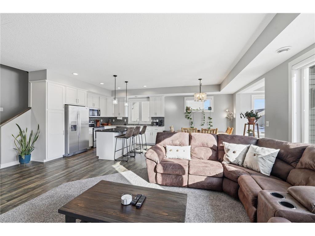 1214 Tikalsky Street SE New Prague MN 56071 7046600 image9