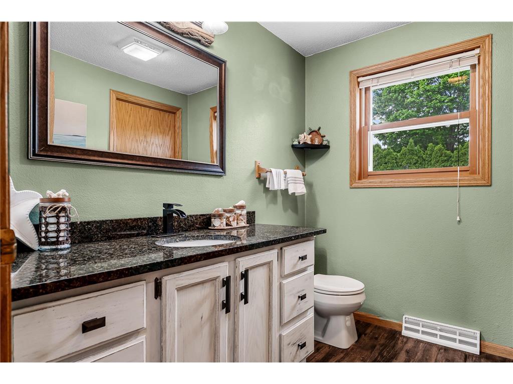 1214 Willow Street La Crescent MN 55947 7076576 image14