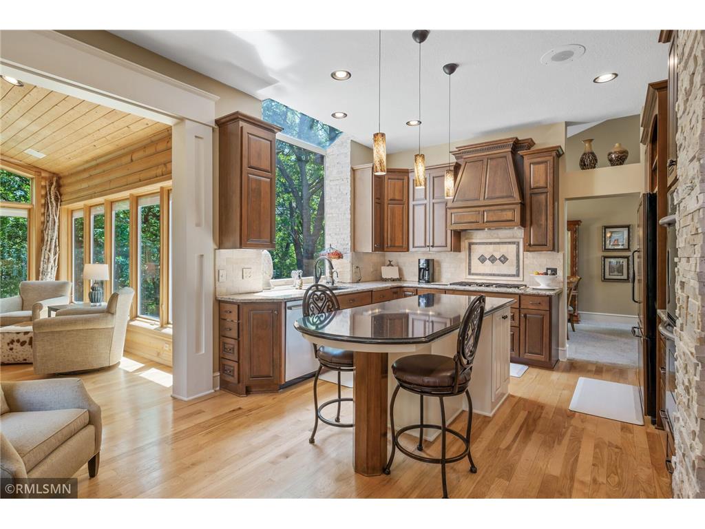 12143 Gantry Lane Apple Valley MN 55124 6730095 image1